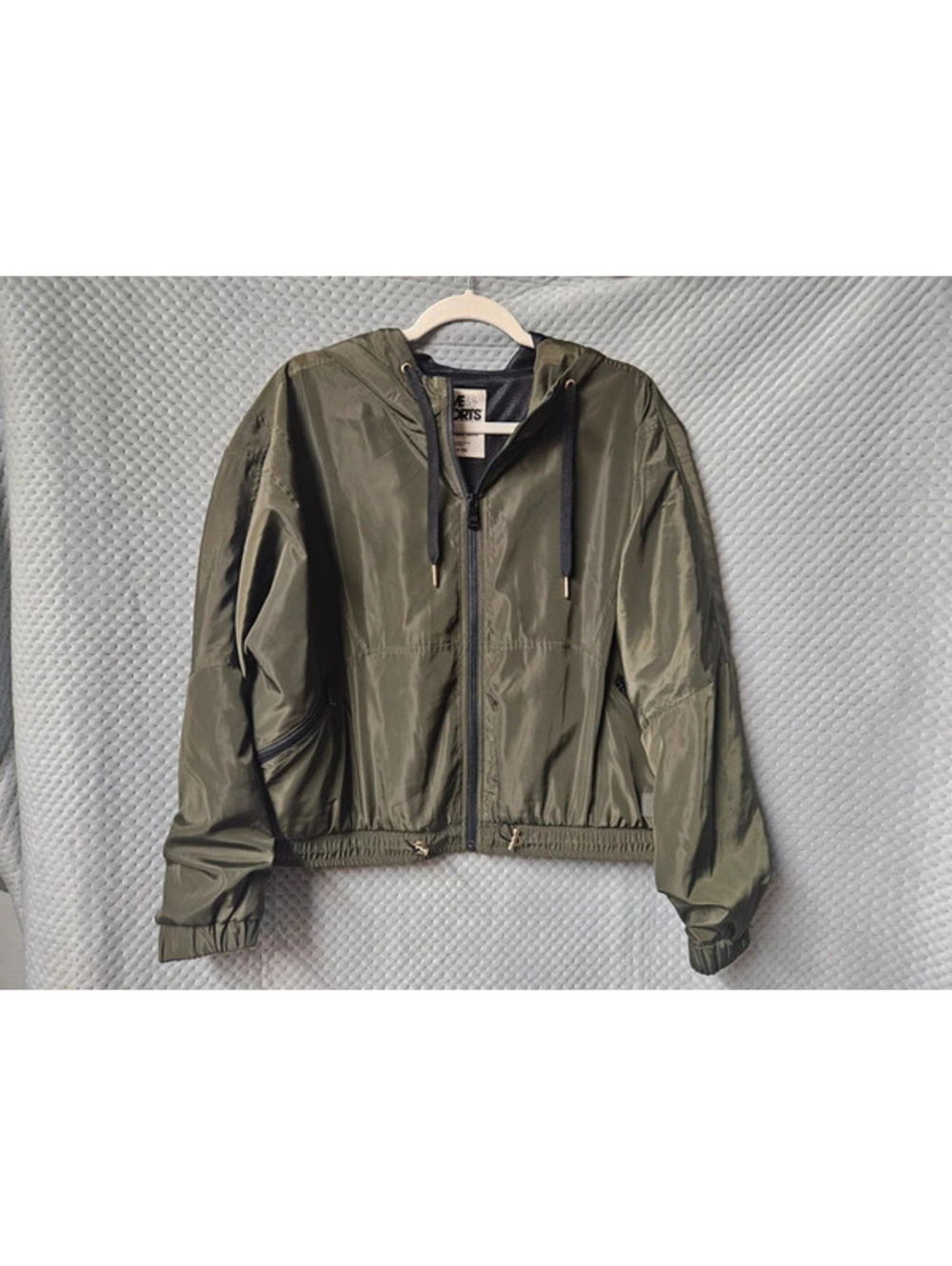 Love & Sports Women’s L Olive Green Hooded Windbreaker Jacket Zip Pockets